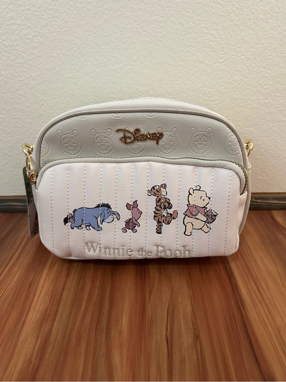 NWT Primark Disney Winnie the Pooh White and cream Crossbody Bag